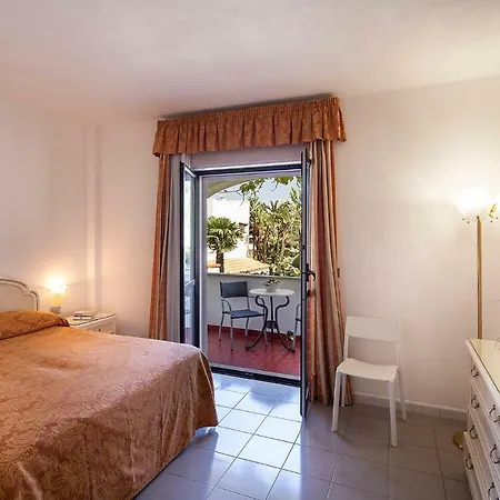 テルメ ロイヤル パーム 4* Forio di Ischia